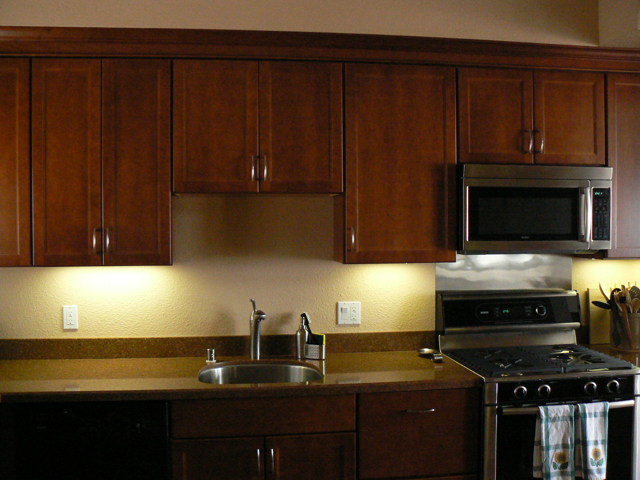 Kitchens/P1010103.JPG