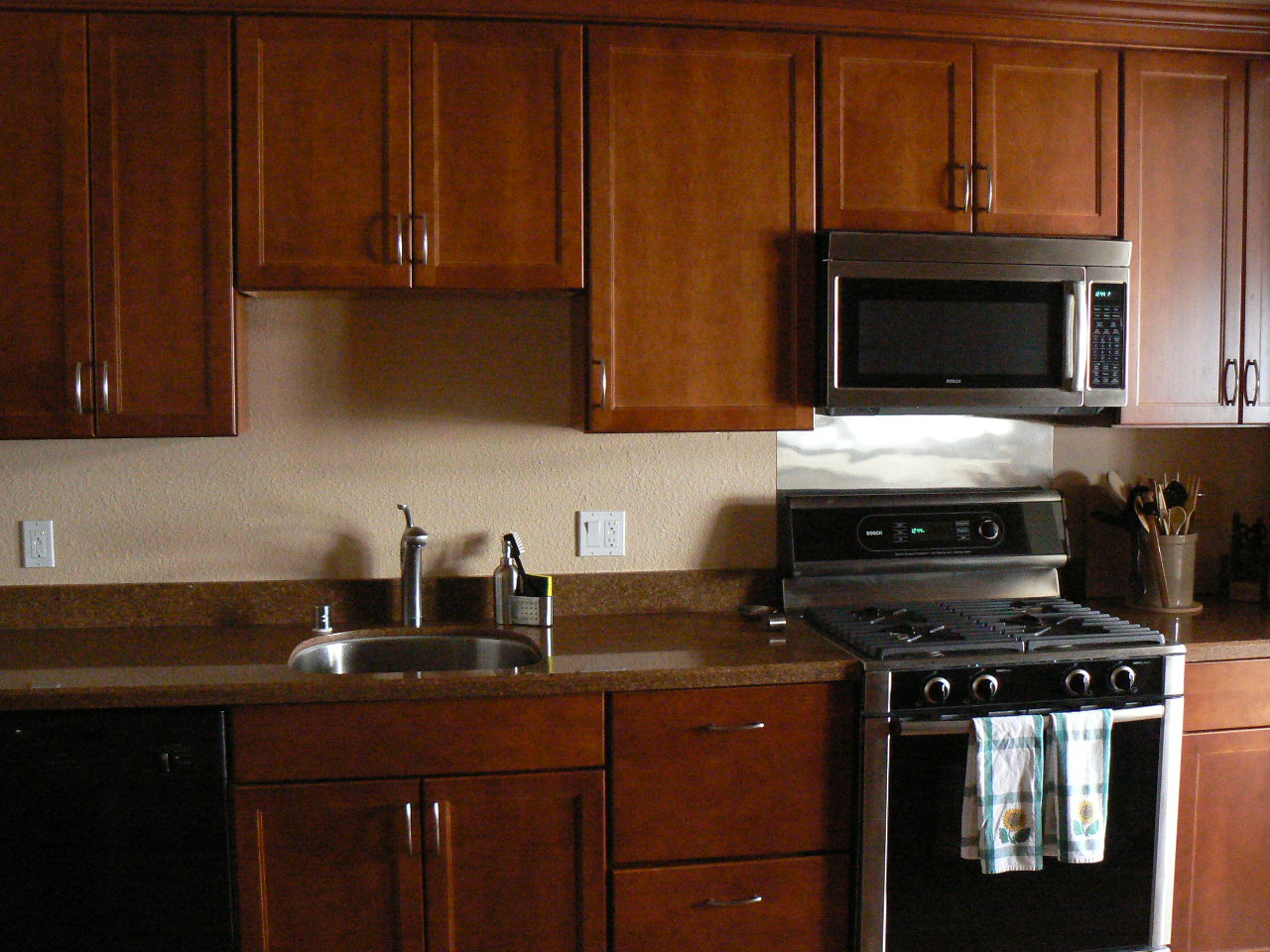 Kitchens/P1010103.JPG